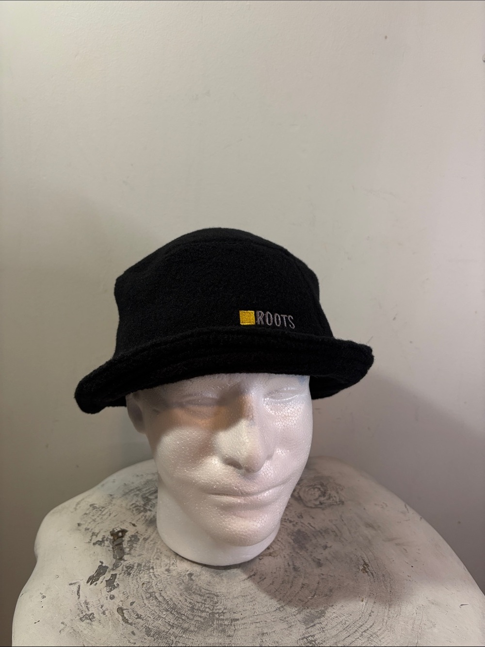 NWT Roots Deadstock Vintage Fleece Bucket Hat Igloo Camp Hat Cubes Root Black XL